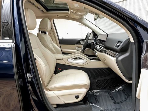 Used 2020 Mercedes-Benz GLE 350 w/ Premium Package image 28