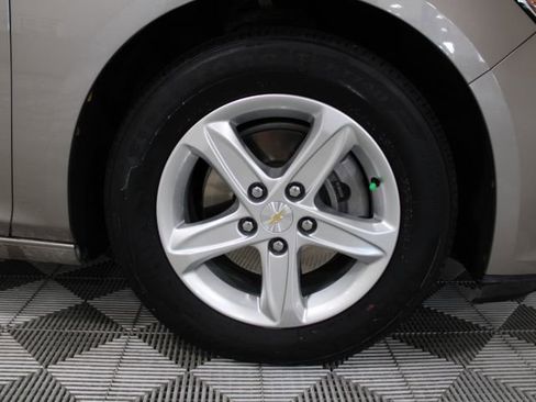 Used 2024 Chevrolet Malibu LS image 41