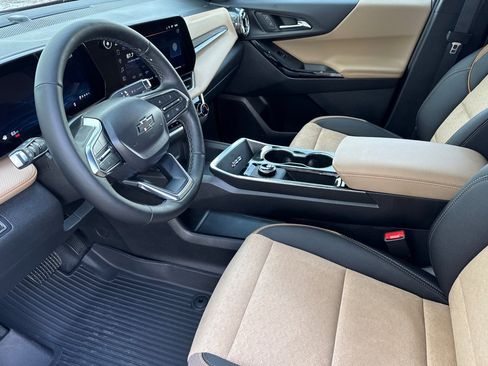 New 2025 Chevrolet Equinox ACTIV image 10