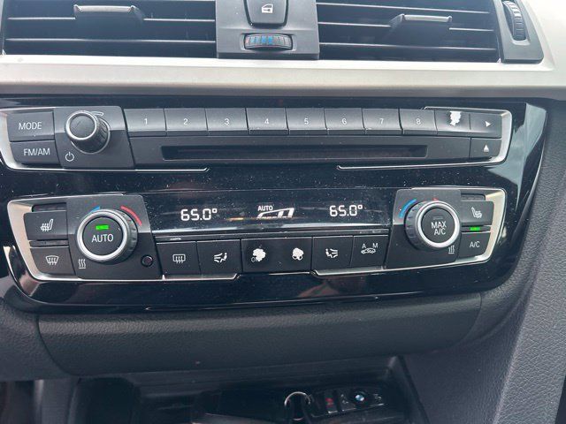 Used 2017 BMW 320i xDrive Sedan AWD/4WD image 10