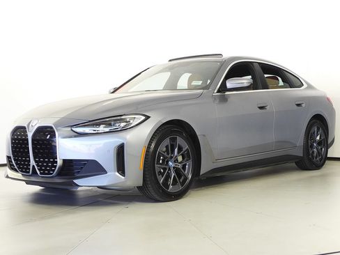 Used 2023 BMW i4 eDrive40 w/ Premium Package RWD image 2
