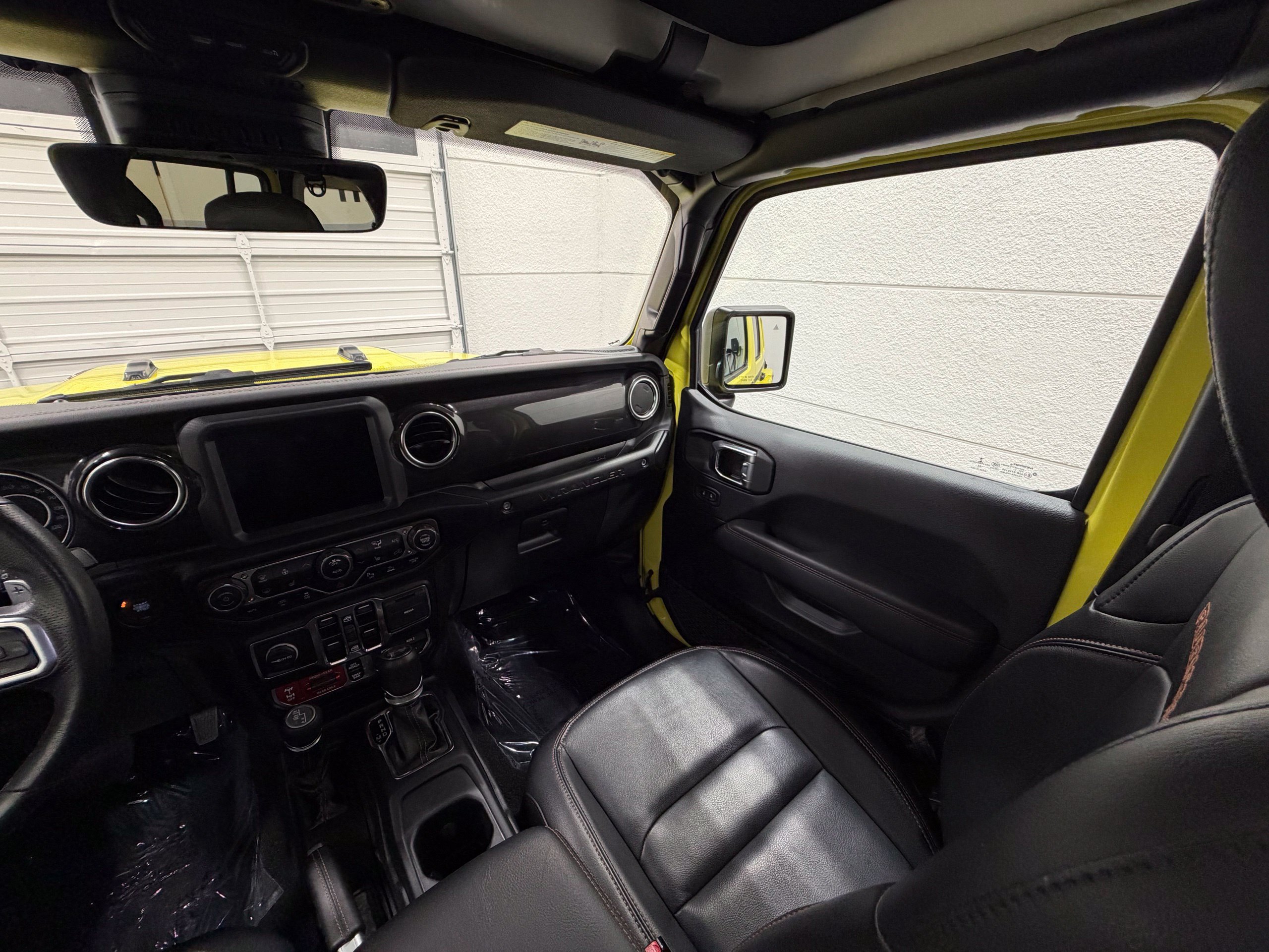 Used 2022 Jeep Wrangler Unlimited Rubicon AWD/4WD image 31
