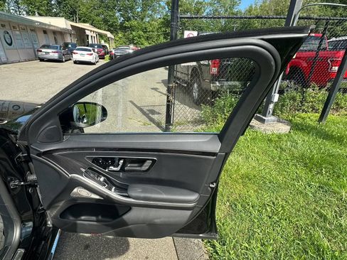 Used 2022 Mercedes-Benz S 580 4MATIC Sedan image 41