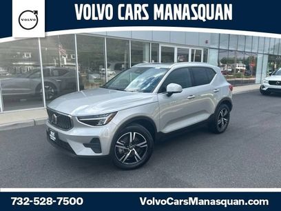 Certified 2025 Volvo XC40 B5 Core