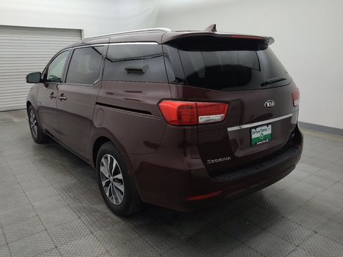 Used 2018 Kia Sedona SX FWD image 5