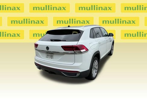 Used 2020 Volkswagen Atlas Cross Sport SE w/ Panoramic Sunroof Package image 35