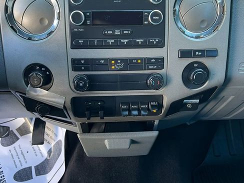 Used 2015 Ford F250 XLT w/ XLT Value Package image 17