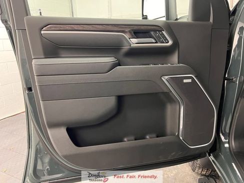 New 2026 Chevrolet Silverado 3500 LTZ w/ LTZ Convenience Package AWD/4WD image 28
