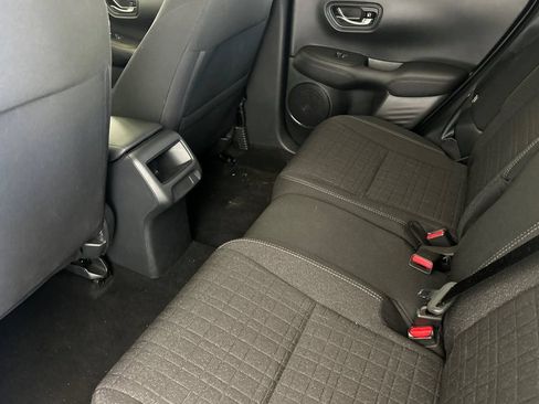 Used 2026 Honda HR-V LX image 11