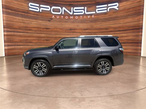 Used 2022 Toyota 4Runner Limited image 2