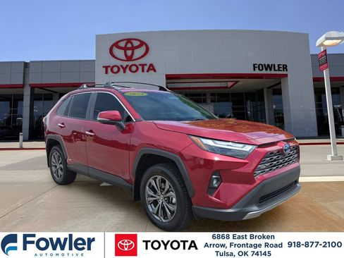 Used 2024 Toyota RAV4 Limited AWD/4WD image 7