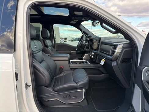 New 2025 Ford F250 Platinum image 21