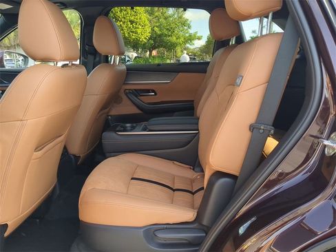 Used 2024 MAZDA CX-90 3.3 Turbo S w/ Premium Plus image 15