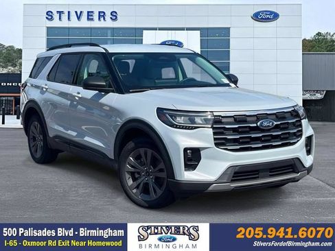 New 2026 Ford Explorer Active w/ Active Comfort Package AWD/4WD image 1