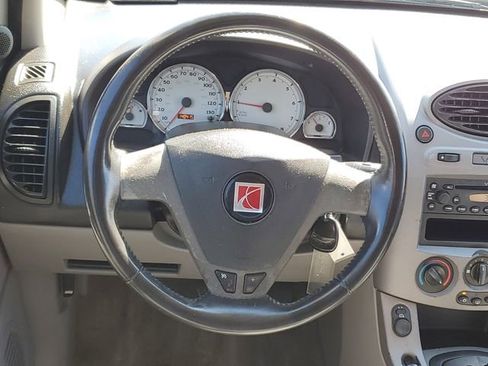 Used 2004 Saturn Vue V6 image 10