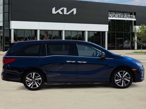 Used 2020 Honda Odyssey Elite image 7