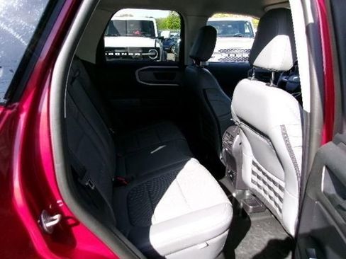 Certified 2025 Ford Bronco Sport Badlands AWD/4WD image 5