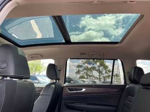 Certified 2025 Volkswagen Atlas SEL AWD/4WD image 25