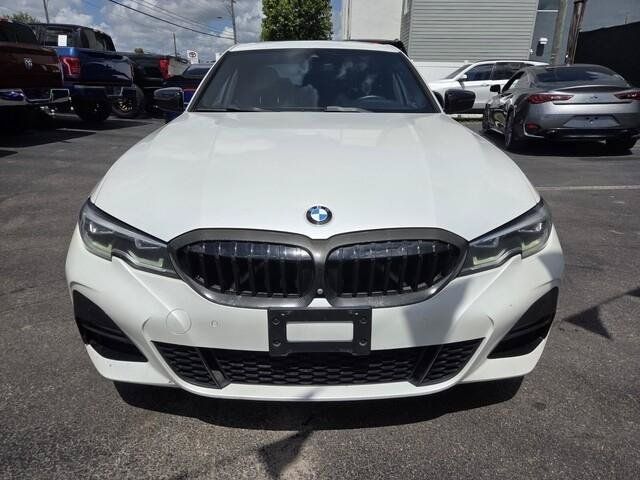 Used 2021 BMW 330i Sedan w/ M Sport Package RWD image 2