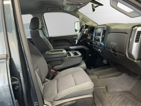 Used 2019 Chevrolet Silverado 2500 LT w/ LT Convenience Package image 15