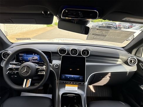New 2025 Mercedes-Benz GLC 350e 4MATIC image 22