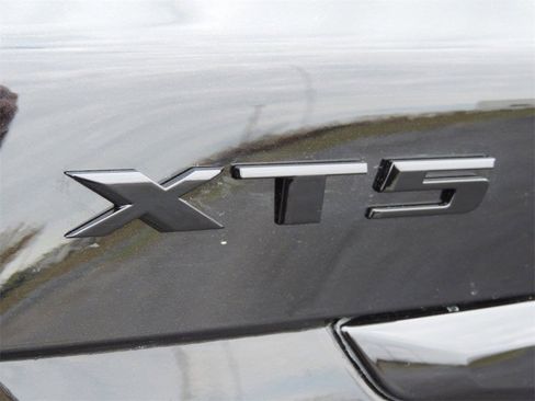 New 2026 Cadillac XT5 Sportv w/ LPO, Onyx Lite Package image 11