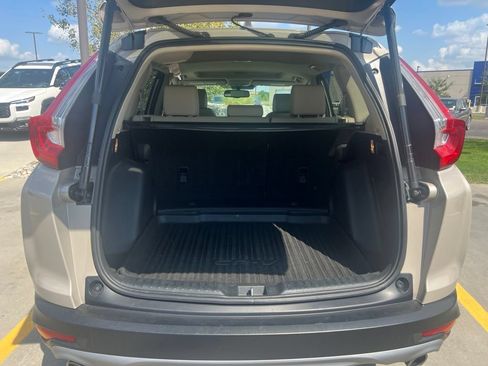 Used 2019 Honda CR-V Touring image 14