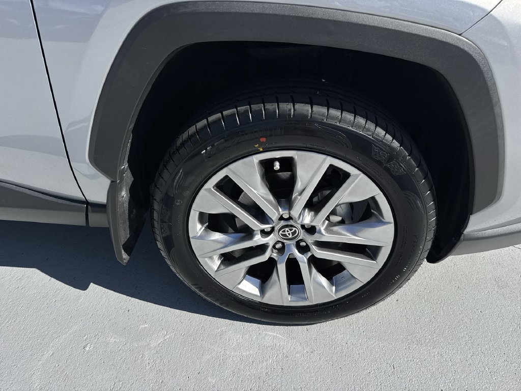 Used 2024 Toyota RAV4 XLE Premium FWD image 60