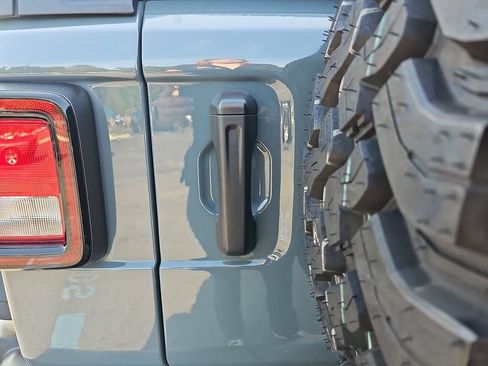 Used 2025 Jeep Wrangler Unlimited Sport AWD/4WD image 32
