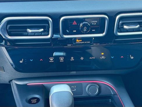 New 2026 Nissan Sentra SR w/ SR Premium Package FWD image 15