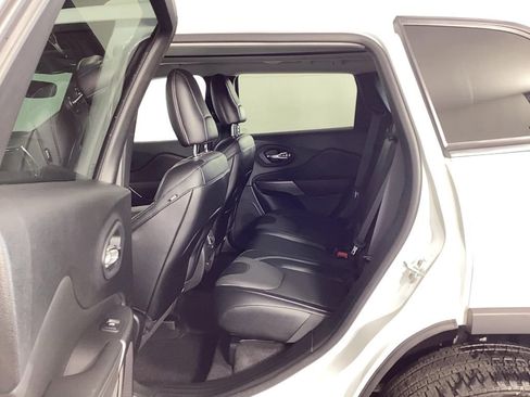 Used 2022 Jeep Cherokee Limited w/ Elite Package image 14