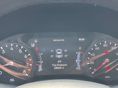 Used 2025 Jeep Compass Latitude AWD/4WD image 39