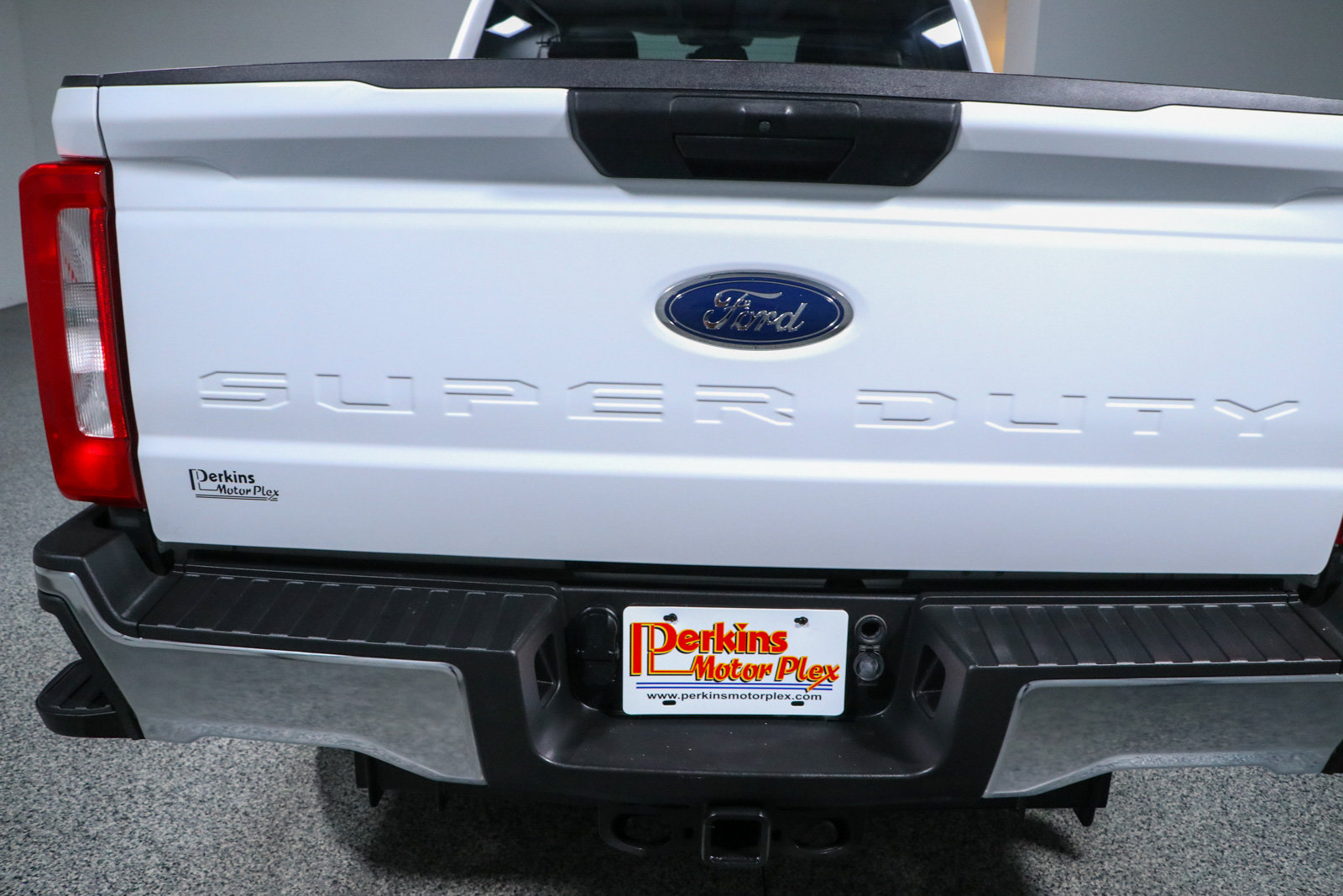Used 2024 Ford F250 XLT w/ FX4 Off-Road Package AWD/4WD image 8
