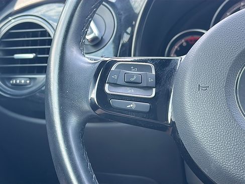 Used 2019 Volkswagen Beetle 2.0T S image 26