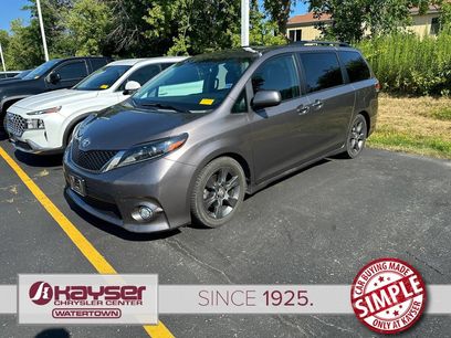 Used 2015 Toyota Sienna SE