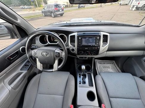Used 2014 Toyota Tacoma 4x4 Double Cab w/ TRD Sport Package image 16