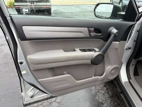 Used 2011 Honda CR-V LX image 46