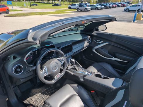 Used 2022 Chevrolet Camaro SS RWD image 11