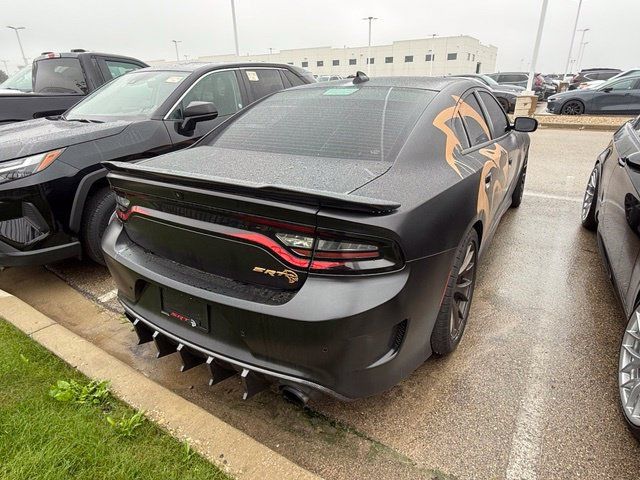 Used 2016 Dodge Charger SRT Hellcat RWD image 2