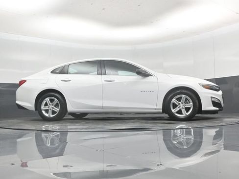 Used 2021 Chevrolet Malibu LS FWD image 49