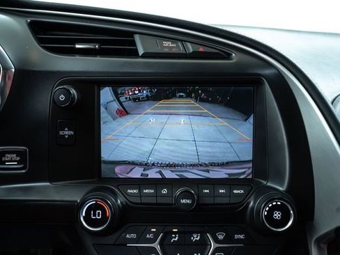 Used 2014 Chevrolet Corvette Stingray Coupe image 25