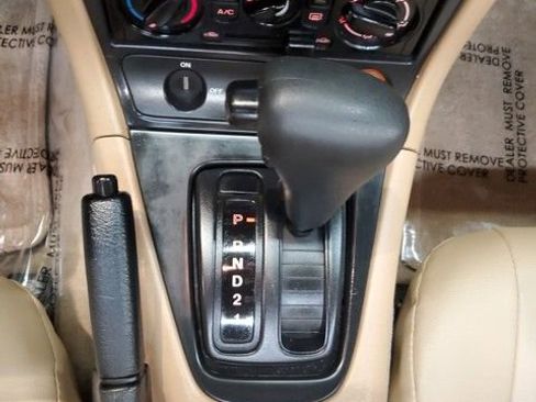 Used 2001 MAZDA MX-5 Miata image 25