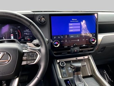 Certified 2024 Lexus GX 550 w/ Accessory Package (2T) AWD/4WD image 7