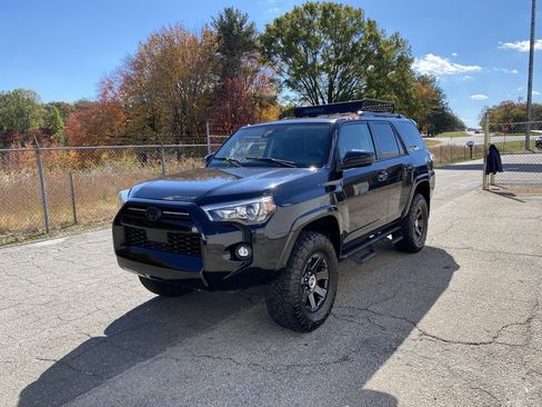 Used 2021 Toyota 4Runner Trail Special Edition image 6
