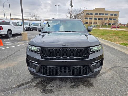 New 2025 Jeep Grand Cherokee Limited image 10