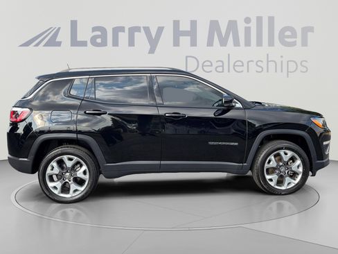 Used 2018 Jeep Compass Limited AWD/4WD image 6