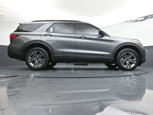 New 2026 Ford Explorer Active w/ Active Comfort Package image 31