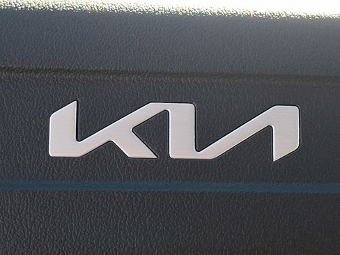 New 2026 Kia Sorento S image 20