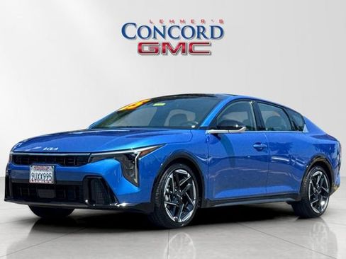 Used 2025 Kia K4 GT-Line w/ GT-Line Premium Package FWD image 8