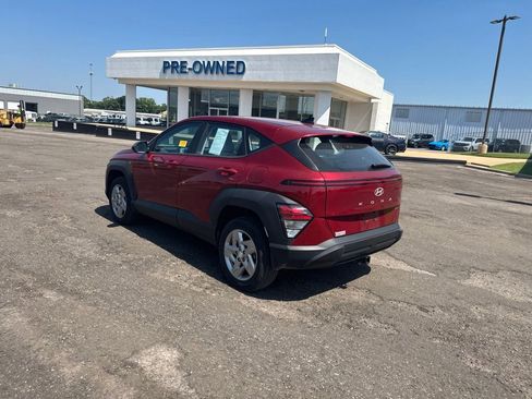 Used 2024 Hyundai Kona SE AWD/4WD image 12